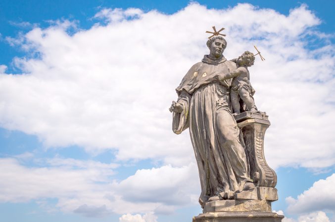 Trinaest utoraka svetom anti, 13 utoraka svetom anti