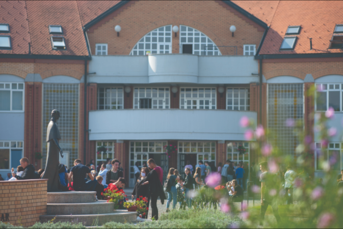 Katolički školski centar Don Bosco Žepče, salezijanci, Katolici u Bosni i Hercegovini