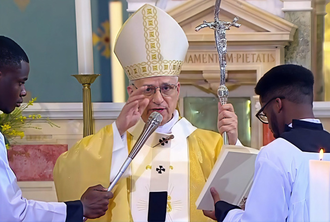 lav xiv. u alžiru, sveta misa u alžiru